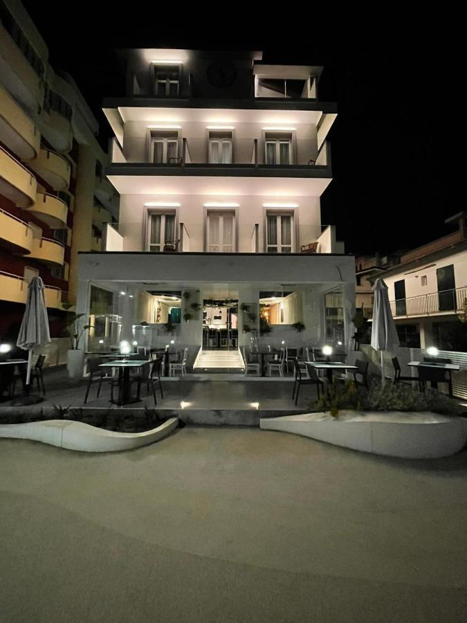 Hotel Brienz Bellaria-Igea Marina Exterior photo