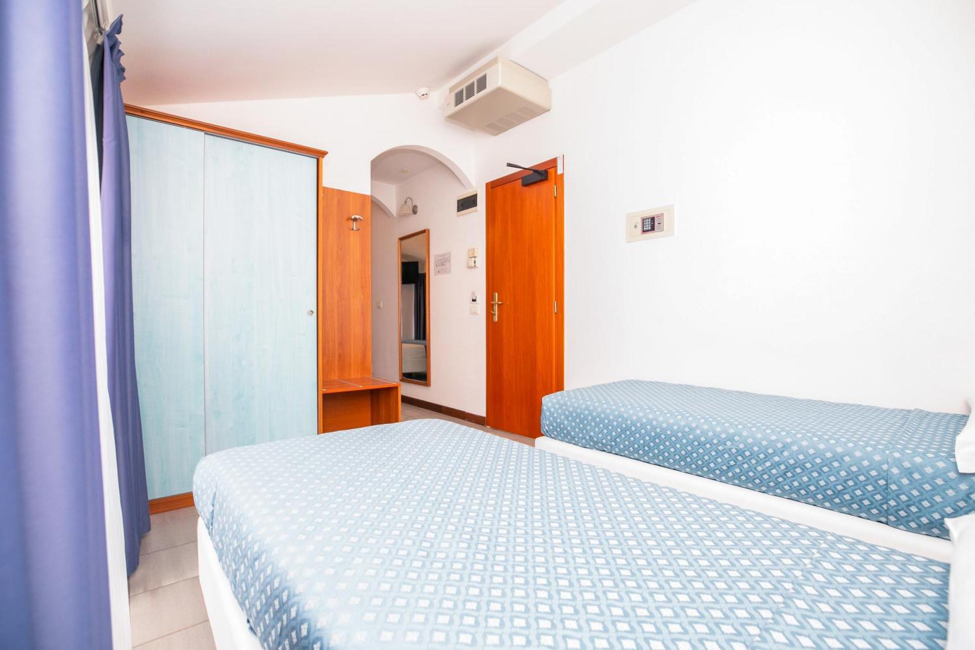 Hotel Brienz Bellaria-Igea Marina Exterior photo