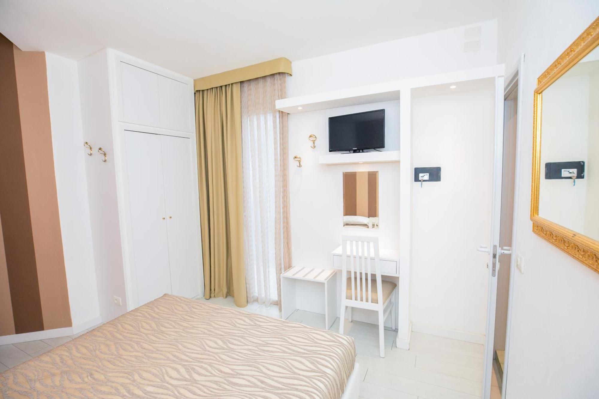 Hotel Brienz Bellaria-Igea Marina Exterior photo